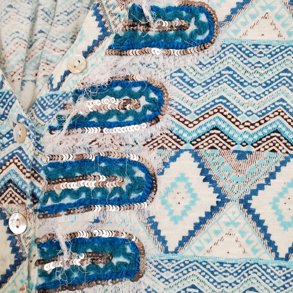 Akemi + Kin Blue Top - Picture 3 of 8